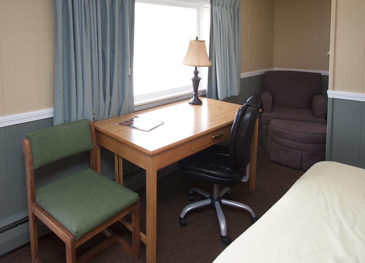 The Bluebird Motel Maine Machias 외부 사진